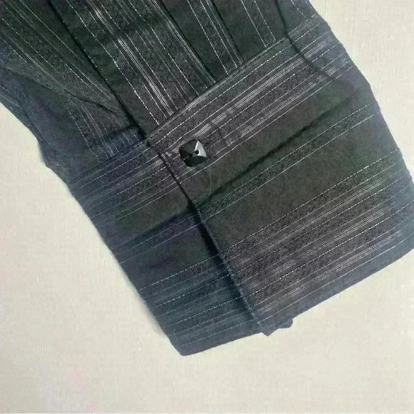 Liz&Co. Light Weight Zipper Jacket. Size 2X 22/24. Black and Silver - Picture 7 of 9